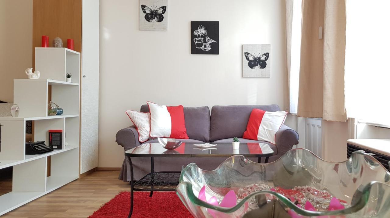 Center Royalty Apartment Budapest Eksteriør bilde