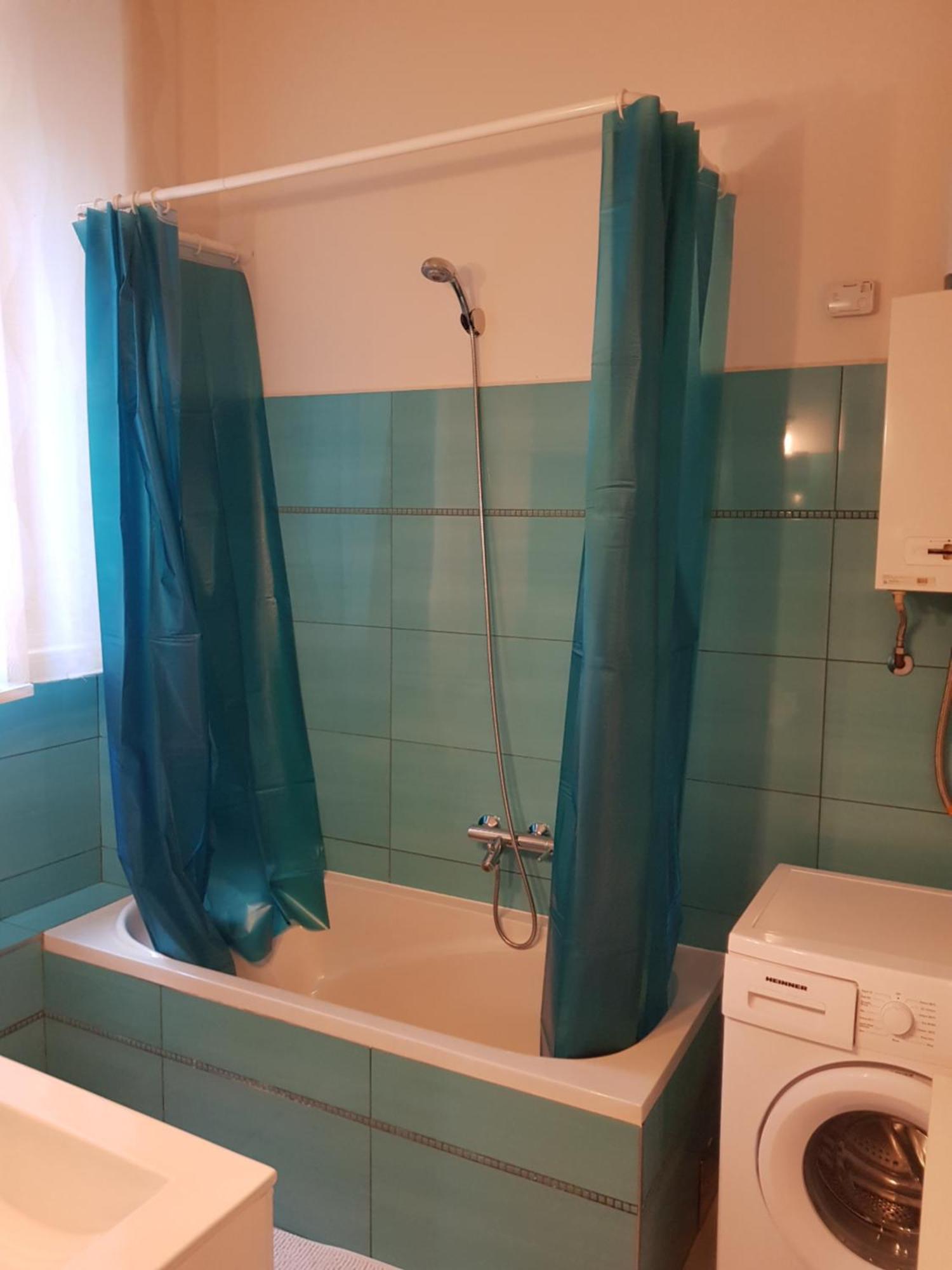 Center Royalty Apartment Budapest Eksteriør bilde